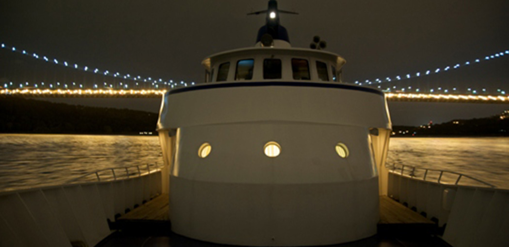 Exterior Affinity Yacht Night Showing the Captain